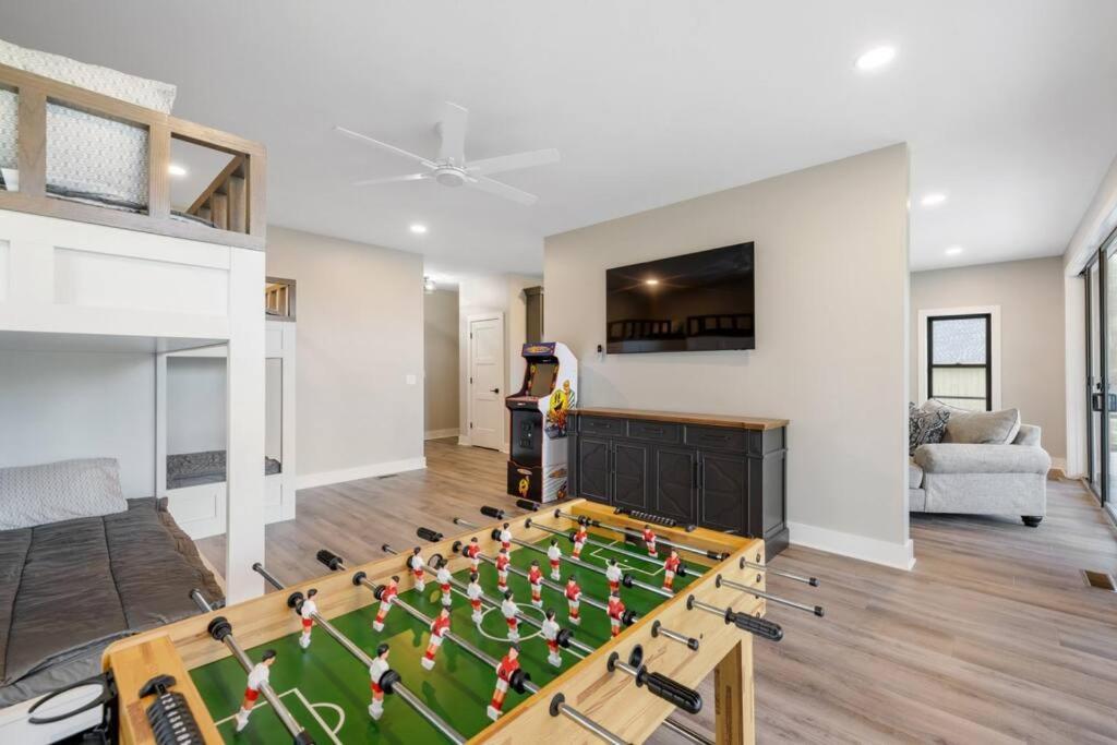 New Home, Dock, Kayaks, Game Room, Water Views Winchester Bagian luar foto