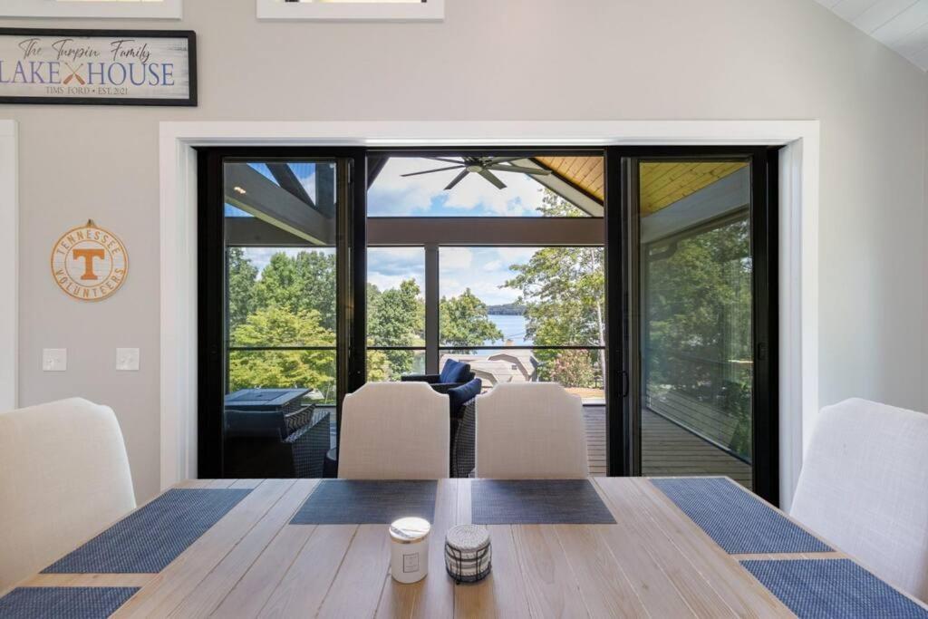 New Home, Dock, Kayaks, Game Room, Water Views Winchester Bagian luar foto