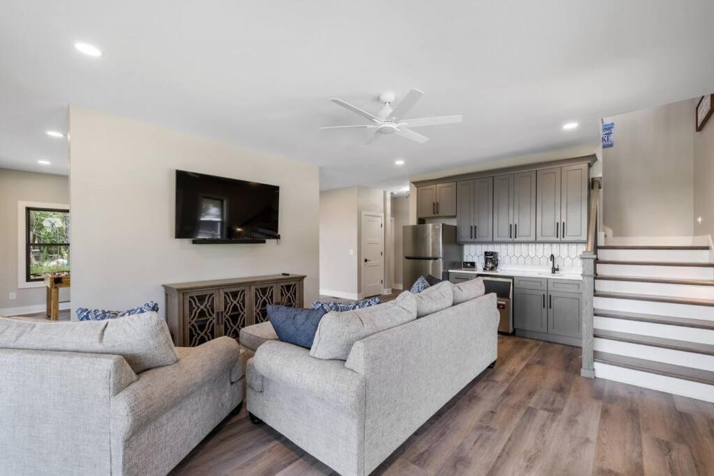 New Home, Dock, Kayaks, Game Room, Water Views Winchester Bagian luar foto
