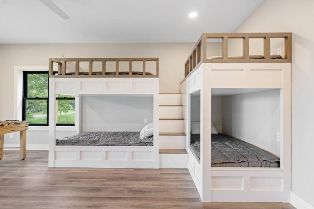 New Home, Dock, Kayaks, Game Room, Water Views Winchester Bagian luar foto
