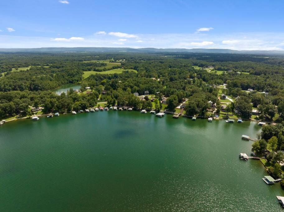 New Home, Dock, Kayaks, Game Room, Water Views Winchester Bagian luar foto