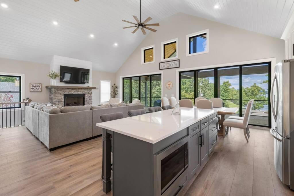 New Home, Dock, Kayaks, Game Room, Water Views Winchester Bagian luar foto